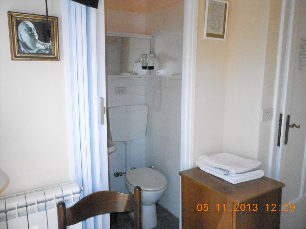 ואראצה Albergo Villagrande מראה חיצוני תמונה