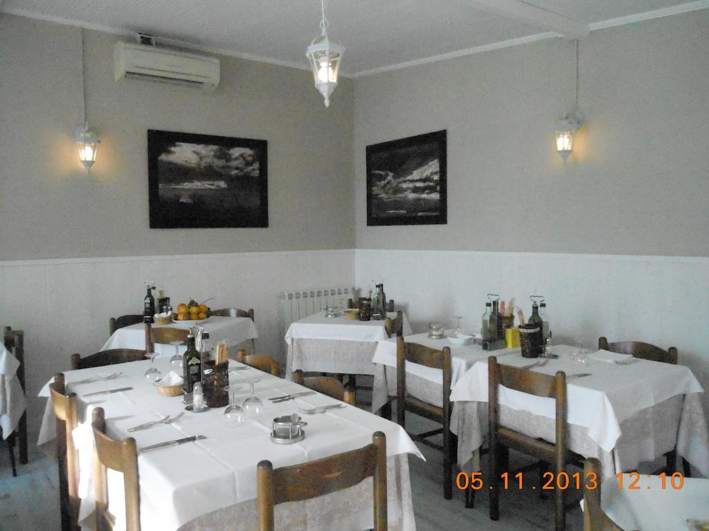 ואראצה Albergo Villagrande מראה חיצוני תמונה